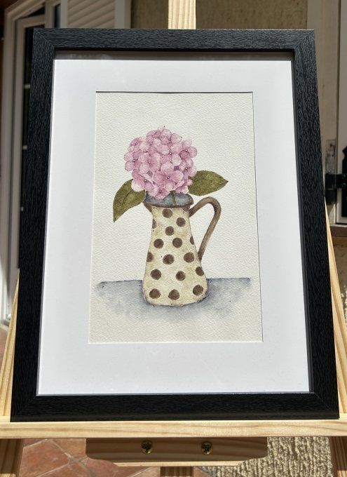 Hortensia dans un pichet à pois